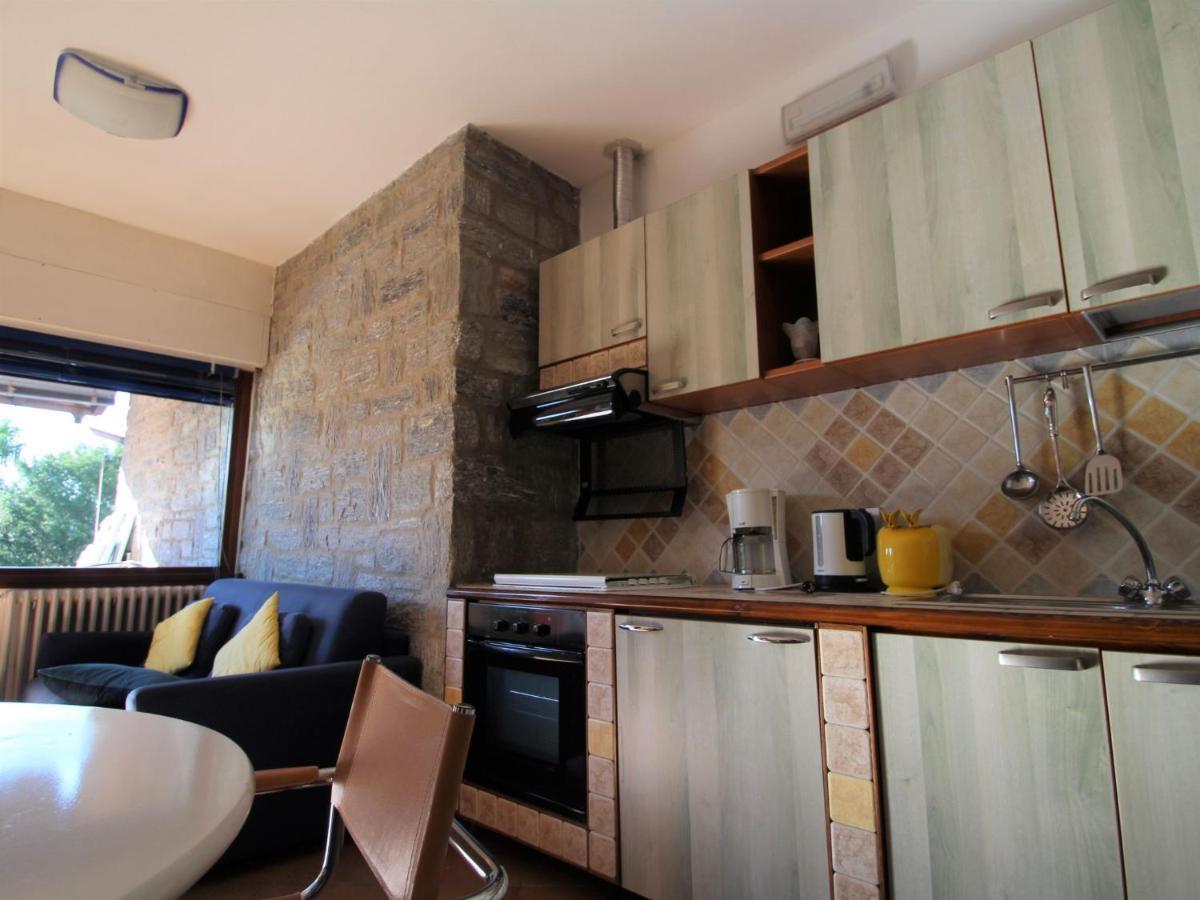 Apartment Residenza Agrifoglio-17 By Interhome Luino Bagian luar foto